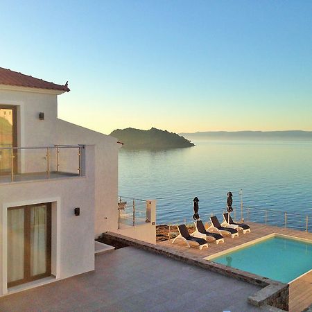 Eleia Seafront Rooms & Villas Petra  Buitenkant foto