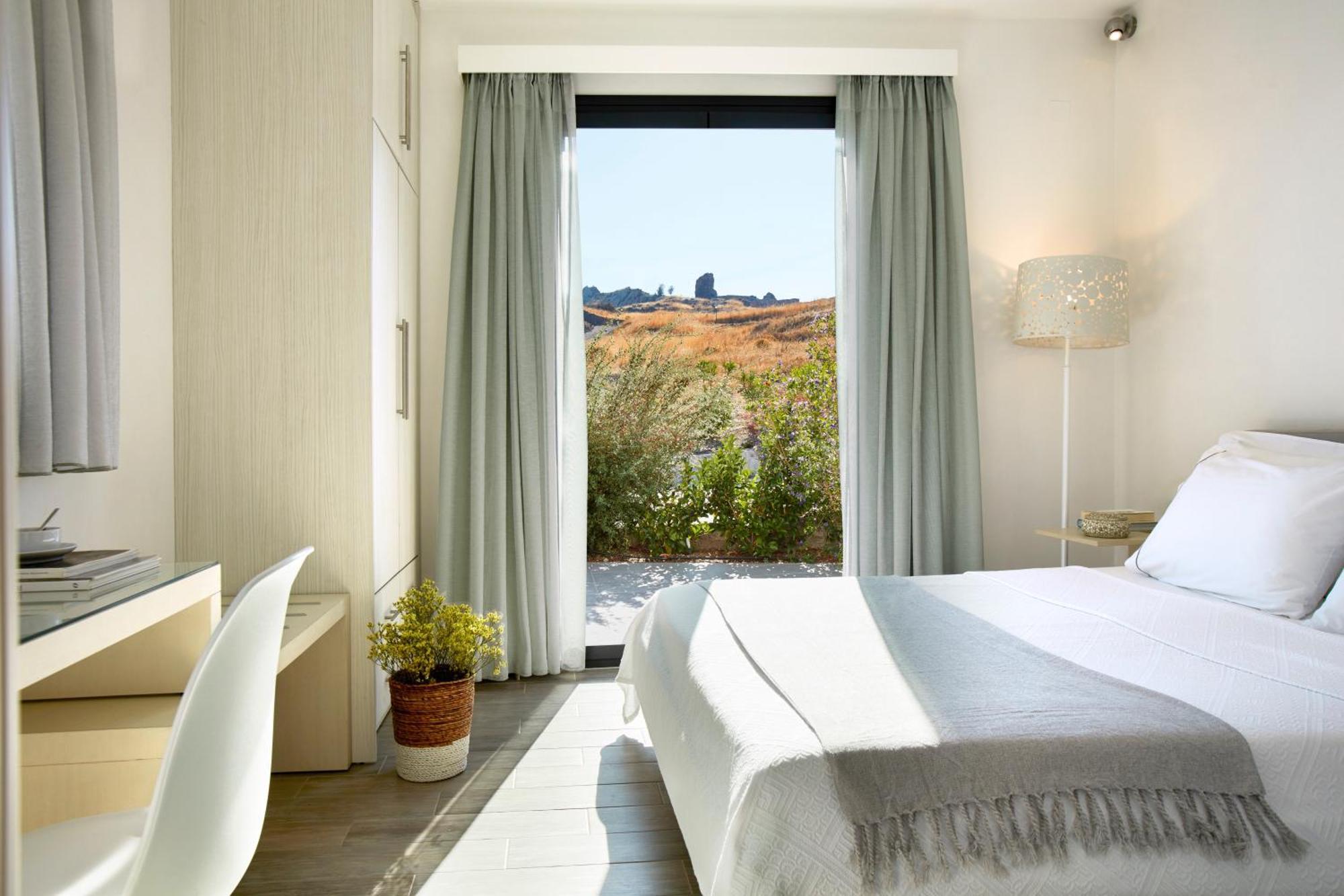 Eleia Seafront Rooms & Villas Petra  Buitenkant foto