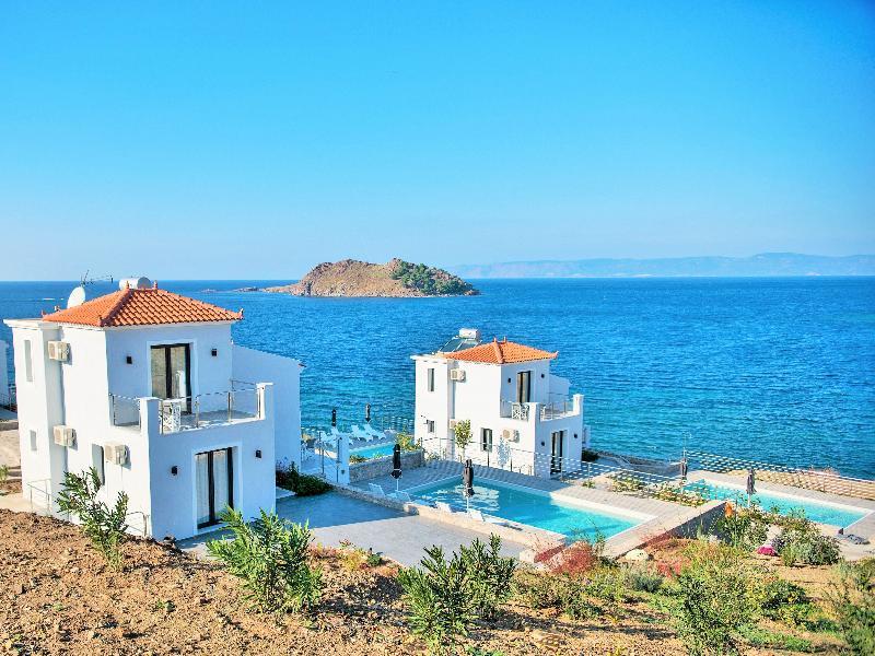 Eleia Seafront Rooms & Villas Petra  Buitenkant foto
