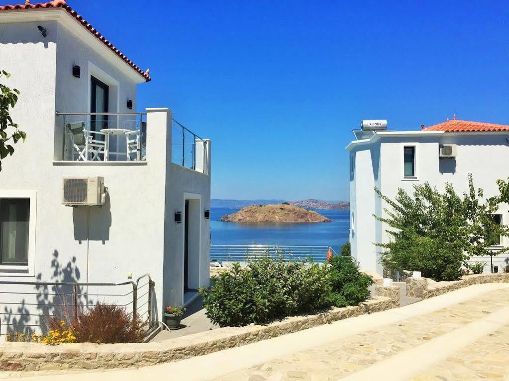 Eleia Seafront Rooms & Villas Petra  Buitenkant foto