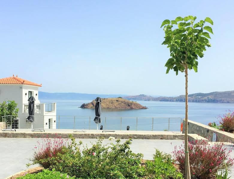 Eleia Seafront Rooms & Villas Petra  Buitenkant foto